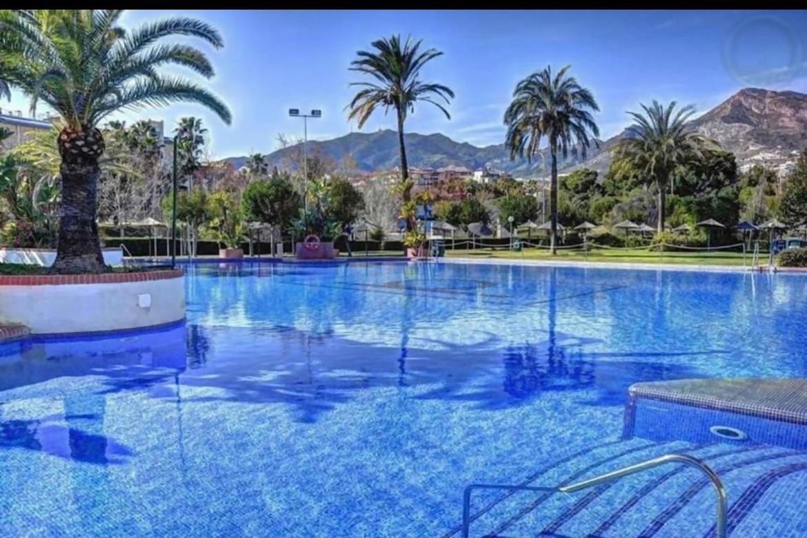 Stefys Beach Apartment Benalmádena Eksteriør billede