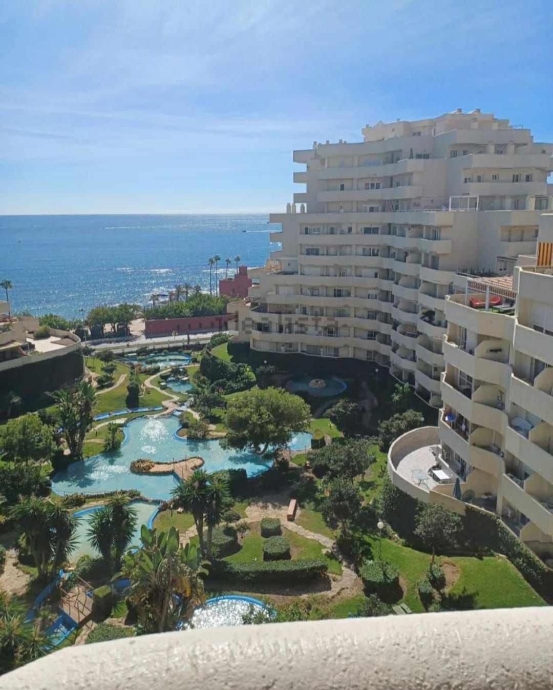 Stefys Beach Apartment Benalmádena Eksteriør billede